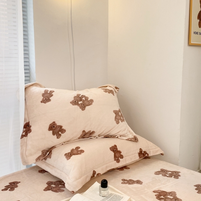 91家纺网 家纺一手货源 找家纺 昔可家纺  2021新款牛奶绒四件套第二组图 泰迪比熊