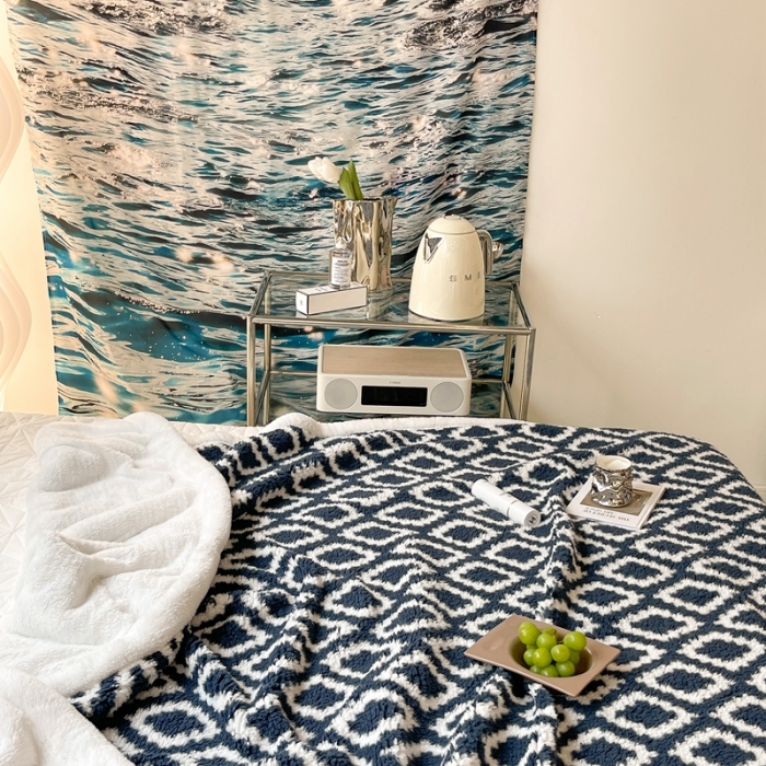 91家纺网 家纺一手货源 找家纺 昔可家纺 2021新款羊羔泰迪绒印花毛毯简约菱格