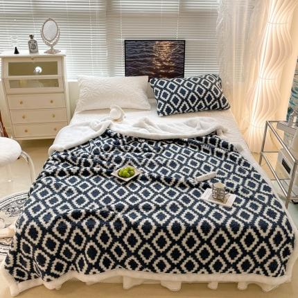 91家纺网 家纺一手货源 找家纺 昔可家纺 2021新款羊羔泰迪绒印花毛毯简约菱格