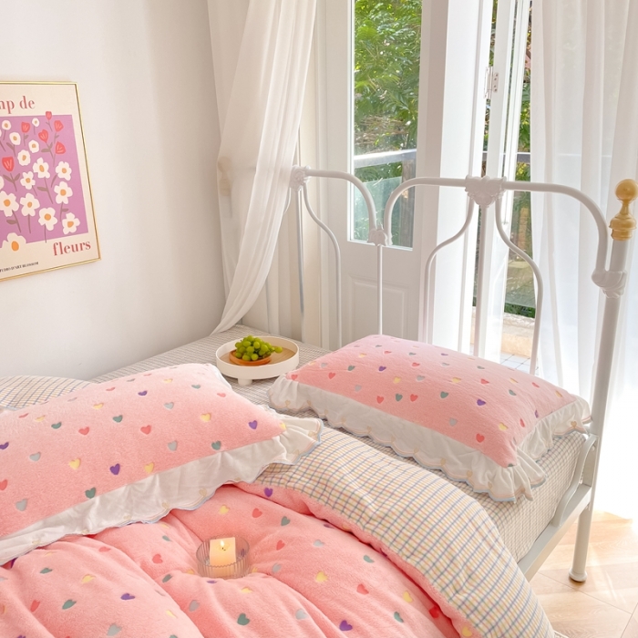 91家纺网 家纺一手货源 找家纺 昔可家纺 2021新款coco雪貂绒四件套 小爱心 粉