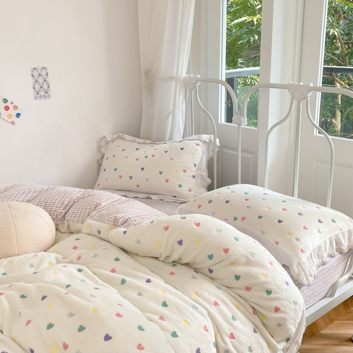 91家纺网 家纺一手货源 找家纺 昔可家纺 2021新款coco雪貂绒四件套 小爱心米白