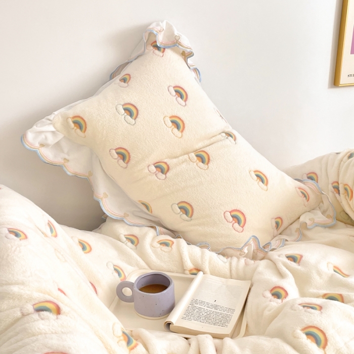 91家纺网 家纺一手货源 找家纺 昔可家纺 2021新款coco雪貂绒四件套 小彩虹 米白