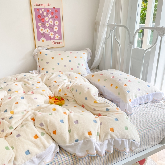 91家纺网 家纺一手货源 找家纺 昔可家纺 2021新款coco雪貂绒四件套 小小熊 米白