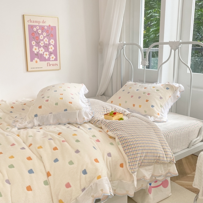 91家纺网 家纺一手货源 找家纺 昔可家纺 2021新款coco雪貂绒四件套 小小熊 米白