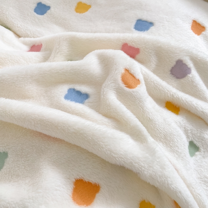 91家纺网 家纺一手货源 找家纺 昔可家纺 2021新款coco雪貂绒四件套 小小熊 米白