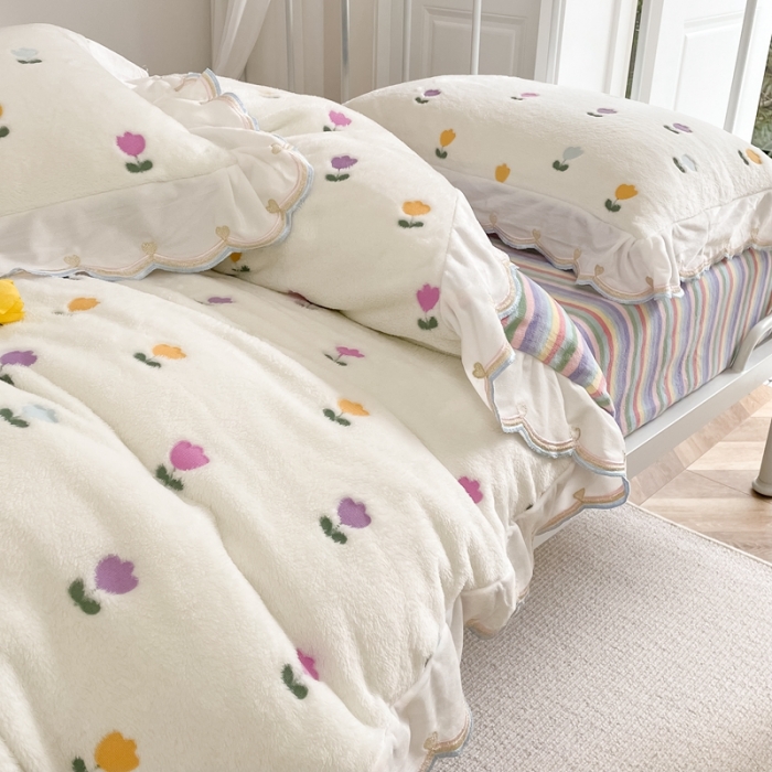 91家纺网 家纺一手货源 找家纺 昔可家纺 2021新款coco雪貂绒四件套 小郁金香白