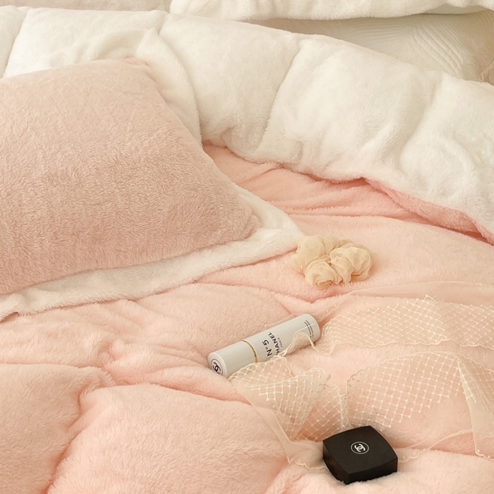 91家纺网 家纺一手货源 找家纺 昔可家纺 2021新款泰迪绒马卡龙色四件套 蜜桃粉