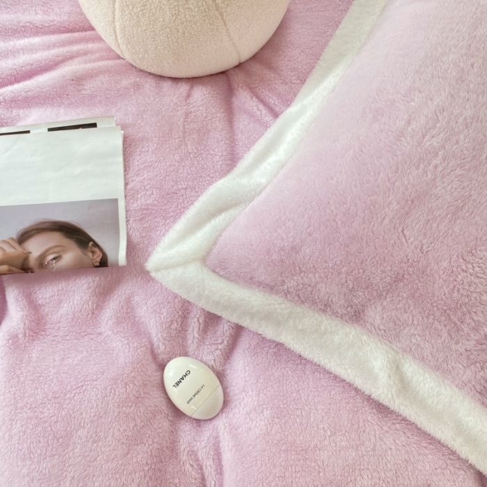 91家纺网 家纺一手货源 找家纺 昔可家纺 2021新款泰迪绒马卡龙色四件套丁香紫