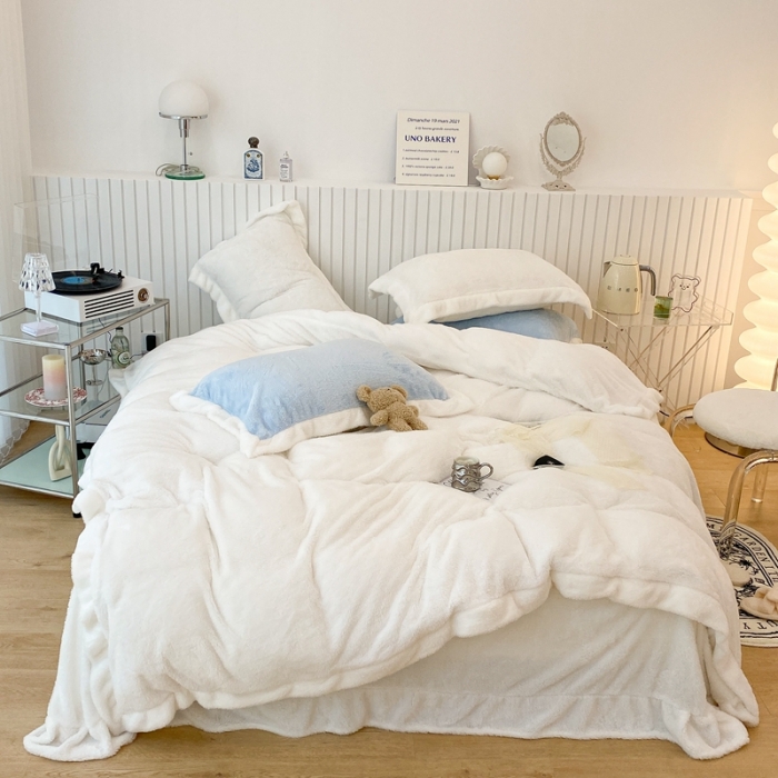 91家纺网 家纺一手货源 找家纺 昔可家纺 2021新款泰迪绒马卡龙色四件套 奶香白