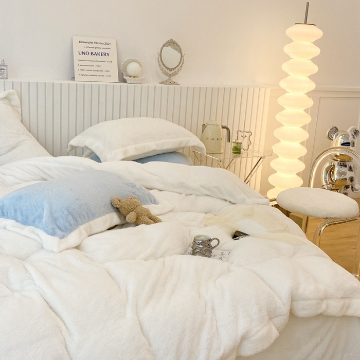 91家纺网 家纺一手货源 找家纺 昔可家纺 2021新款泰迪绒马卡龙色四件套 奶香白