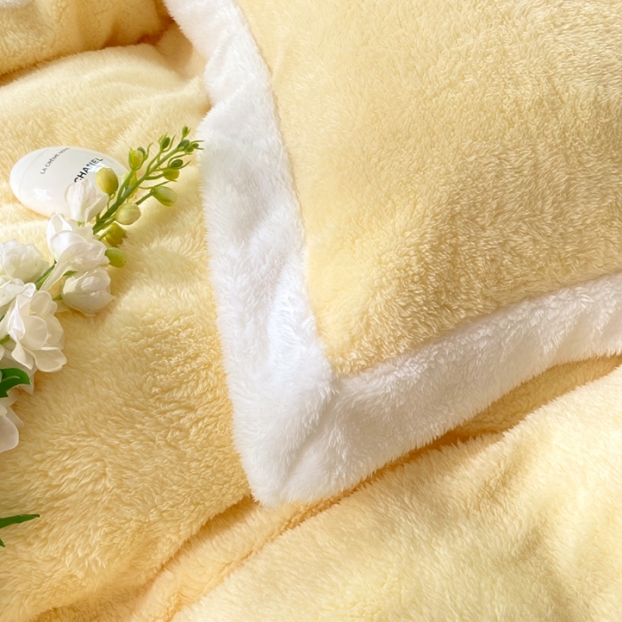 91家纺网 家纺一手货源 找家纺 昔可家纺 2021新款泰迪绒马卡龙色四件套奶酪黄