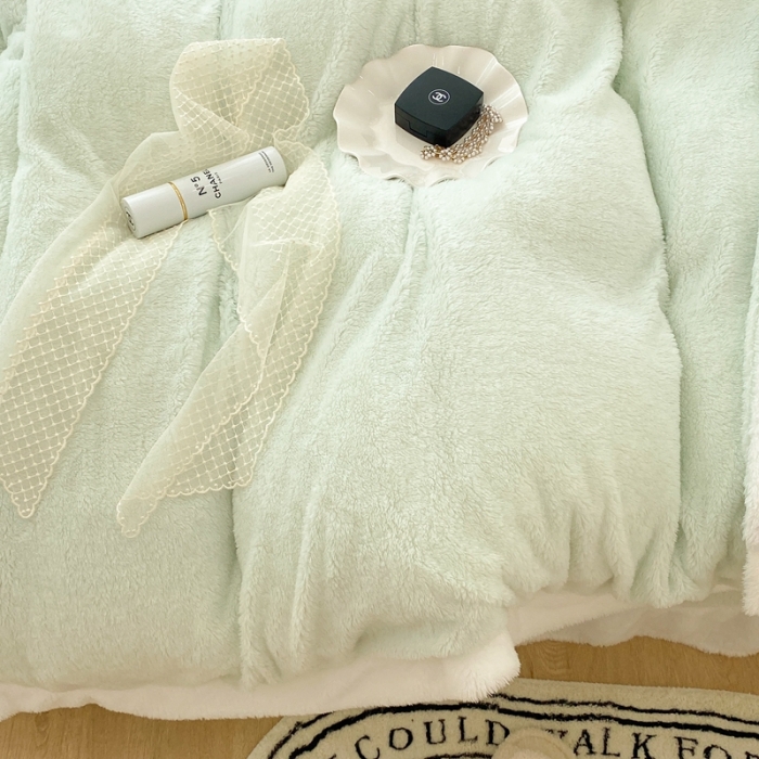 91家纺网 家纺一手货源 找家纺 昔可家纺 2021新款泰迪绒马卡龙色四件套 牛油果绿