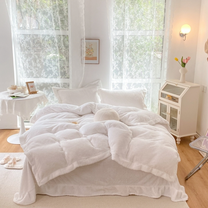 91家纺网 家纺一手货源 找家纺 昔可家纺 2021新款泰迪绒马卡龙色四件套奶香白