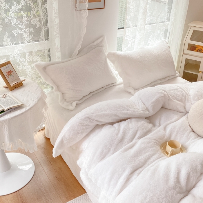 91家纺网 家纺一手货源 找家纺 昔可家纺 2021新款泰迪绒马卡龙色四件套奶香白