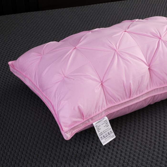 91家纺网 家纺一手货源 找家纺 羽仙子2023新品爆款全棉扭花工艺羽绒枕鹅绒枕头枕芯 粉色