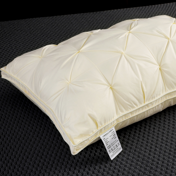 91家纺网 家纺一手货源 找家纺 羽仙子2023新品爆款全棉扭花工艺羽绒枕鹅绒枕头枕芯 黄色