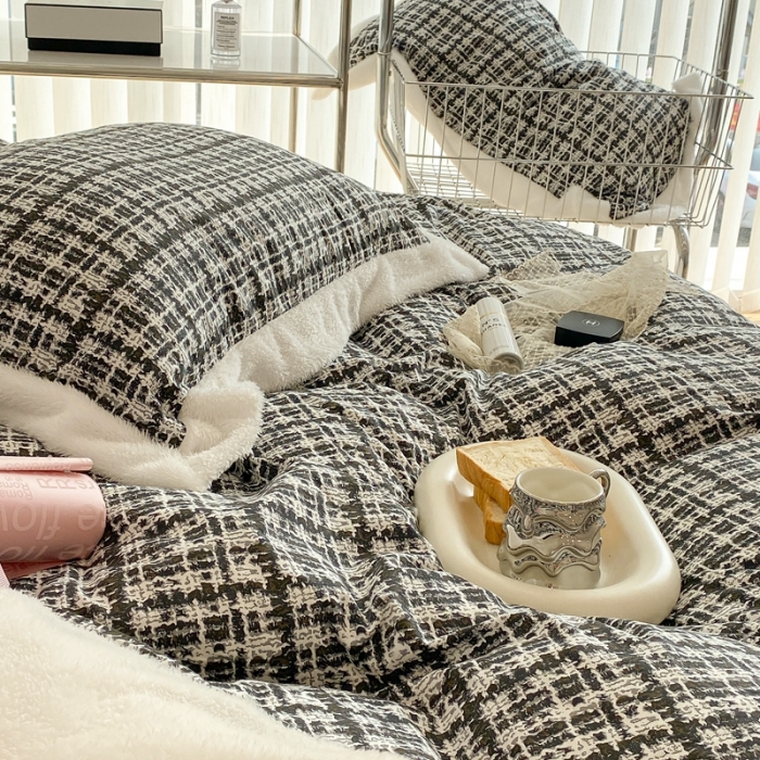 91家纺网 家纺一手货源 找家纺 昔可家纺  2021新款小香香风棉加泰迪绒四件套 香香黑