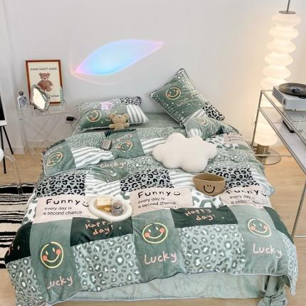 91家纺网 家纺一手货源 找家纺 昔可家纺 2021新款小包边牛奶绒四件套抹茶笑脸