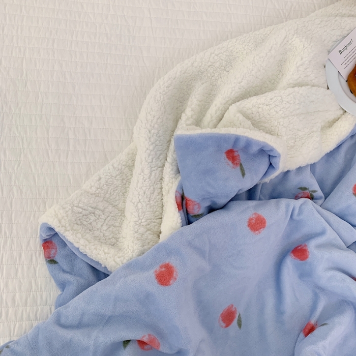 91家纺网 家纺一手货源 找家纺 昔可家纺 2021新款牛奶羊羔绒印花毛毯 元气小小桔蓝