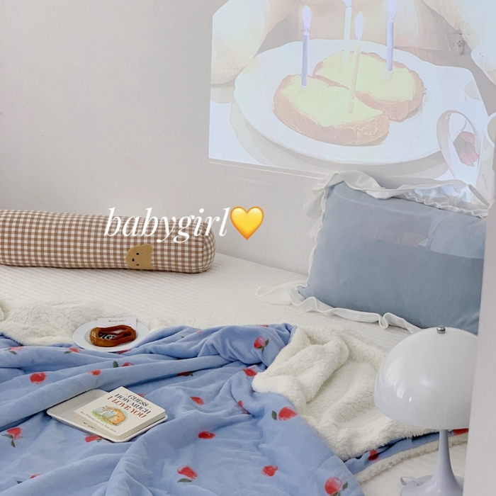 91家纺网 家纺一手货源 找家纺 昔可家纺 2021新款牛奶羊羔绒印花毛毯 元气小小桔蓝