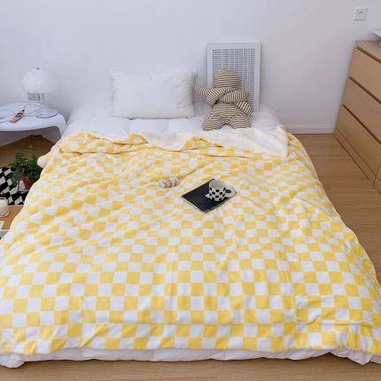 91家纺网 家纺一手货源 找家纺 昔可家纺 2021新款牛奶羊羔绒印花毛毯 棋盘格-黄色