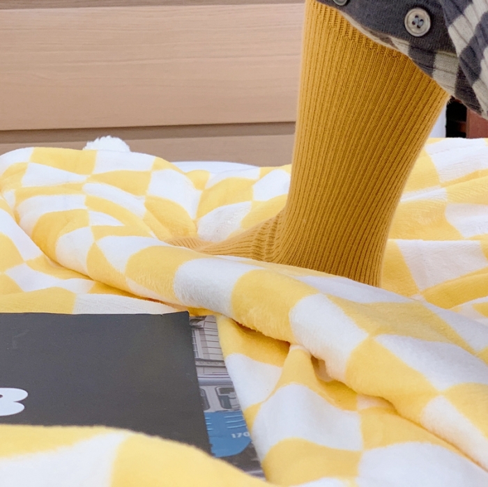 91家纺网 家纺一手货源 找家纺 昔可家纺 2021新款牛奶羊羔绒印花毛毯 棋盘格-黄色