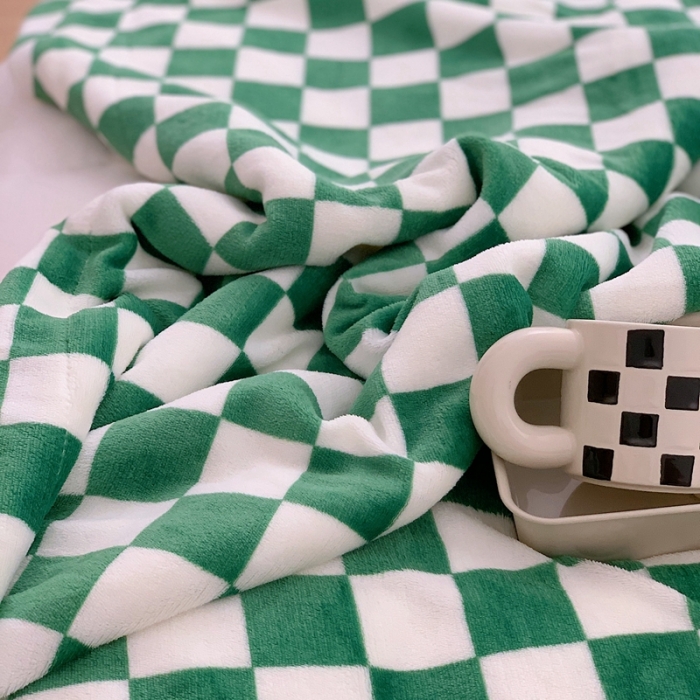 91家纺网 家纺一手货源 找家纺 昔可家纺 2021新款牛奶羊羔绒印花毛毯 棋盘格-绿色