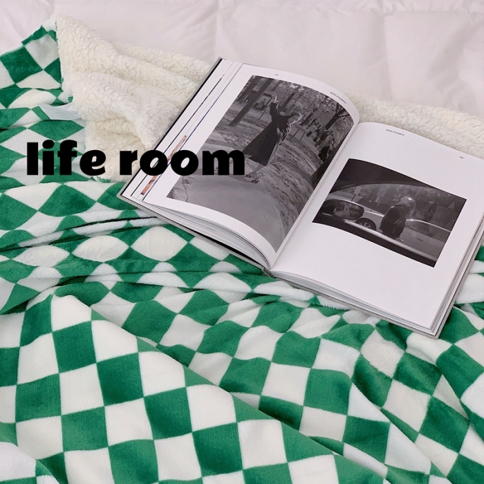 91家纺网 家纺一手货源 找家纺 昔可家纺 2021新款牛奶羊羔绒印花毛毯 棋盘格-绿色
