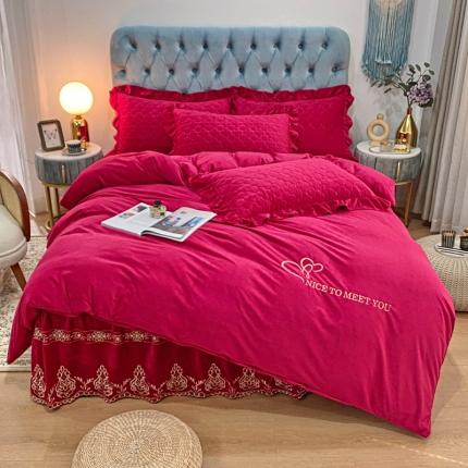 91家纺网 家纺一手货源 找家纺 （总）星尚 2021新款秋冬高定婴儿绒夹棉绣花床裙四件套