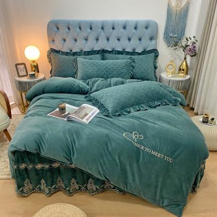 91家纺网 家纺一手货源 找家纺 （总）星尚 2021新款秋冬高定婴儿绒夹棉绣花床裙四件套