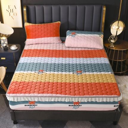 91家纺网 家纺一手货源 找家纺 情煊家纺 2022新款牛奶绒印花单品花边款夹棉床笠 英伦范