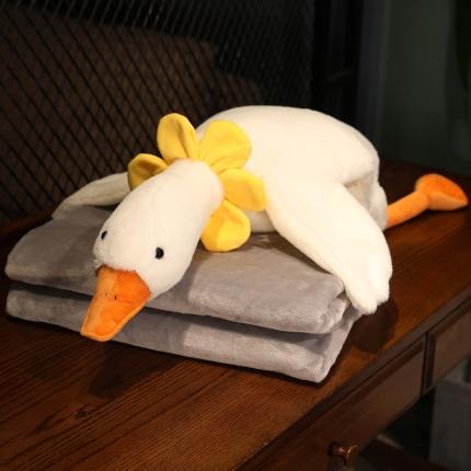 91家纺网 家纺一手货源 找家纺 仟亿莱 2021新款花瓣鹅三用毯 花瓣大白鹅+毯