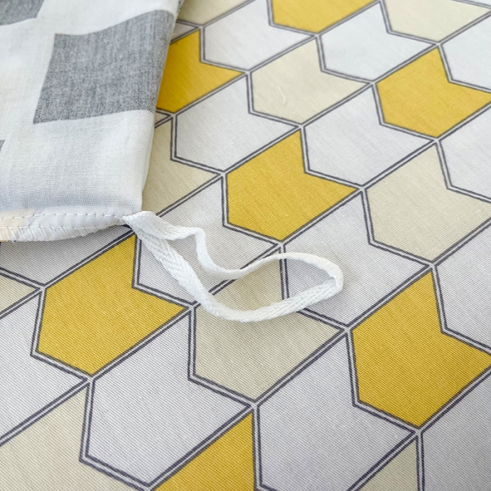 91家纺网 家纺一手货源 找家纺 感遇家纺 2022新款全棉印花四件套 黑格恐龙