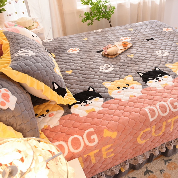 91家纺网 家纺一手货源 找家纺 美达家纺 2025新款牛奶绒榻榻米垫防滑炕垫 柯基-粉