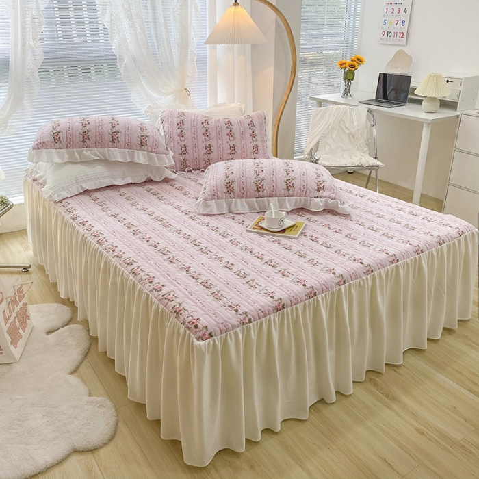 91家纺网 家纺一手货源 找家纺 米莱家纺 2021新款牛奶绒夹棉床裙三件套 妙兰粉