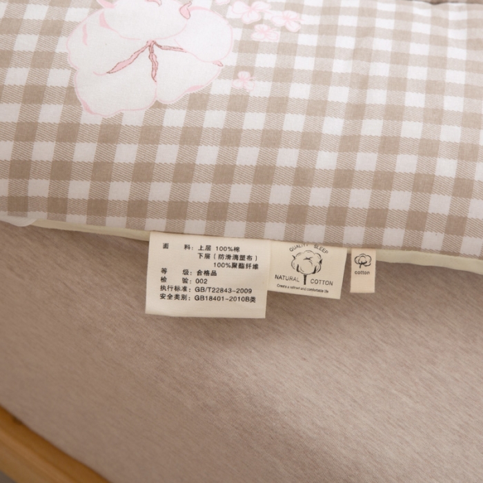 91家纺网 家纺一手货源 找家纺 2025新款 全棉纱布棉花床垫（新疆棉填充）量大价优 格子咖