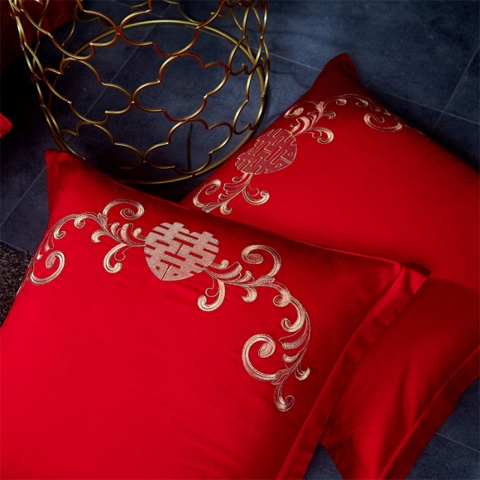 91家纺网 家纺一手货源 找家纺 布乐意 2025新款全棉绣花大红婚庆四件套多件套直播相亲相爱