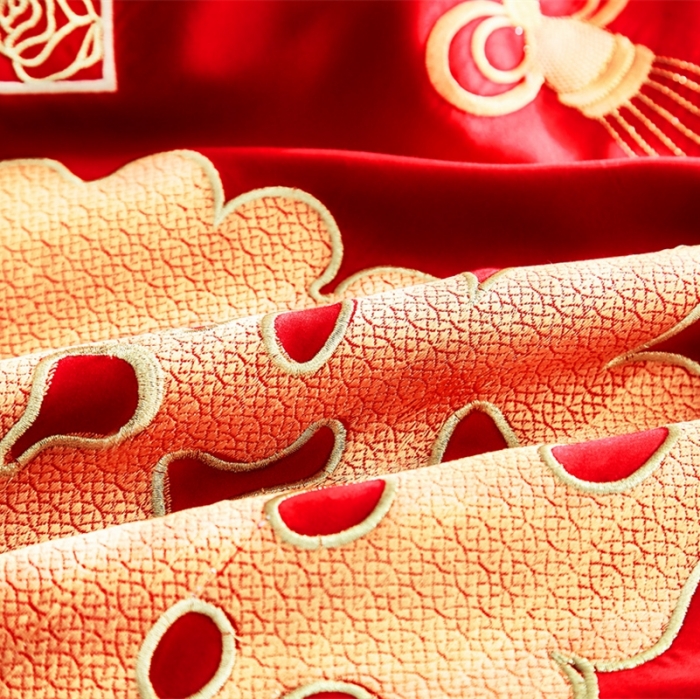 91家纺网 家纺一手货源 找家纺 布乐意 2025新款全棉绣花大红婚庆四件套多件套直播心心相印