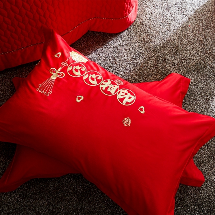 91家纺网 家纺一手货源 找家纺 布乐意 2025新款全棉绣花大红婚庆四件套多件套直播心心相印