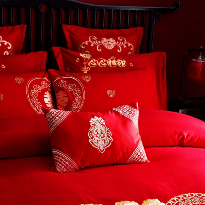 91家纺网 家纺一手货源 找家纺 布乐意 2025新款全棉绣花大红婚庆四件套多件套直播心心相印