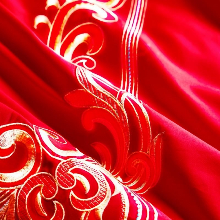 91家纺网 家纺一手货源 找家纺 布乐意 2025新款全棉绣花大红婚庆四件套多件套直播美好时光