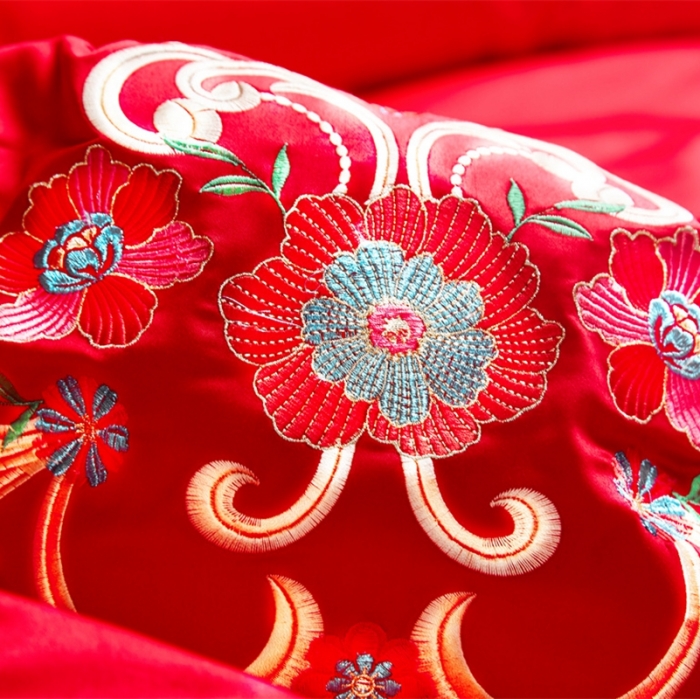 91家纺网 家纺一手货源 找家纺 布乐意 2025新款全棉绣花大红婚庆四件套多件套直播天生一对