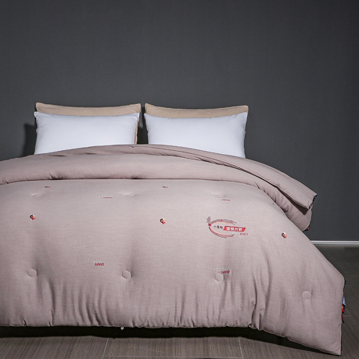 91家纺网 家纺一手货源 找家纺 （总）榻尚家居2021新款赋热绣花小黑被