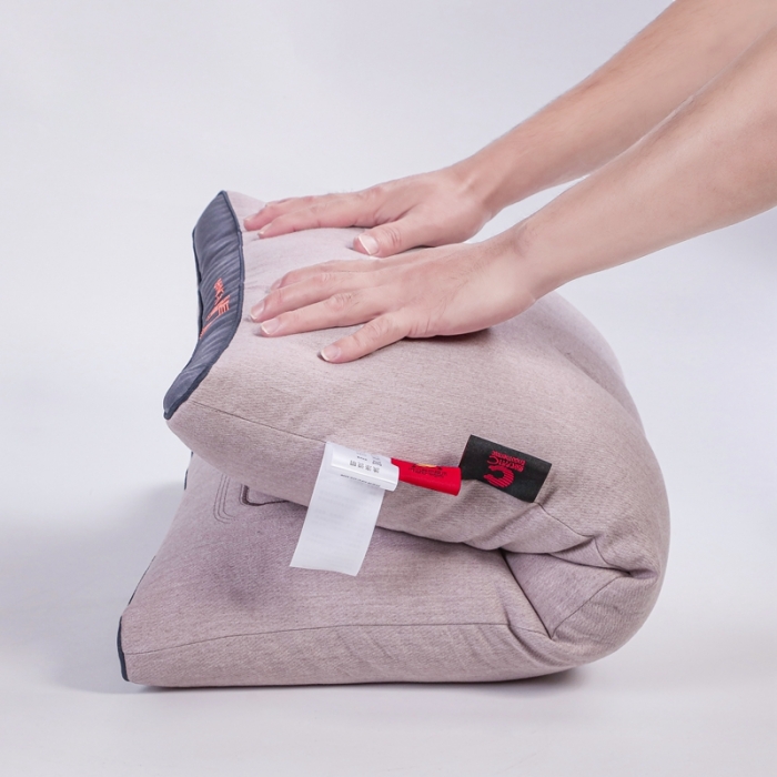 91家纺网 家纺一手货源 找家纺 （总）榻尚家居2021新款赋热绣花小黑枕