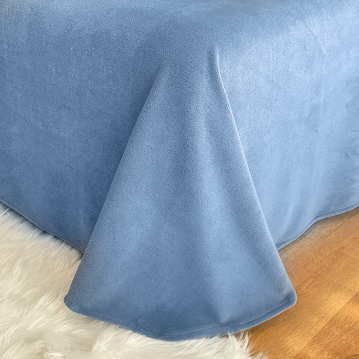 91家纺网 家纺一手货源 找家纺 安妮 2021新款高克重牛奶绒刺绣四件套-施华洛 黛青蓝