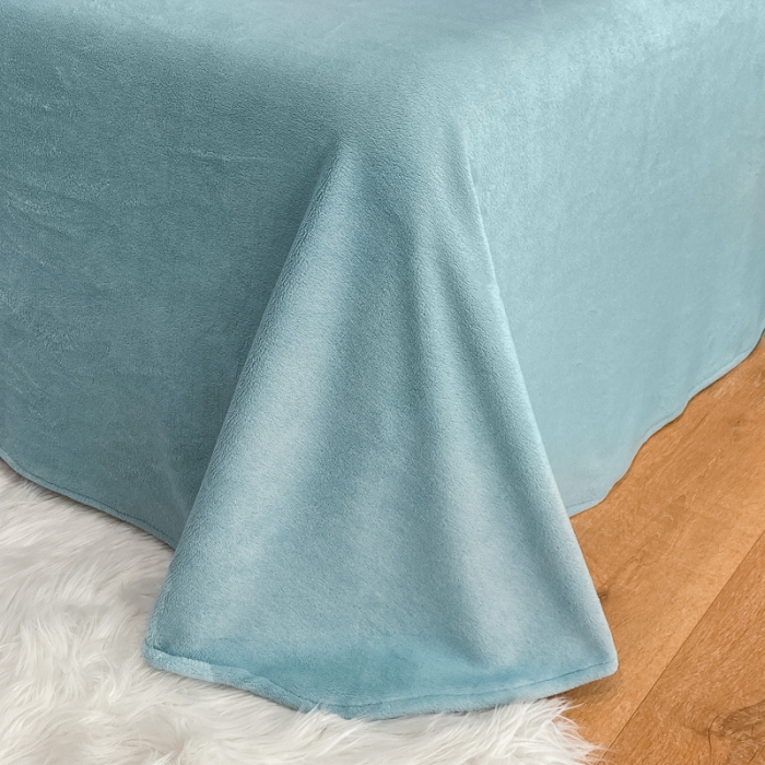 91家纺网 家纺一手货源 找家纺 安妮 2021新款高克重牛奶绒刺绣四件套-施华洛 茉莉蓝