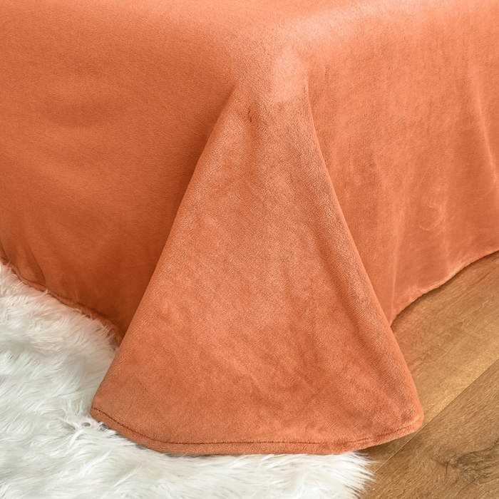 91家纺网 家纺一手货源 找家纺 安妮 2021新款高克重牛奶绒刺绣四件套-施华洛 南瓜橘