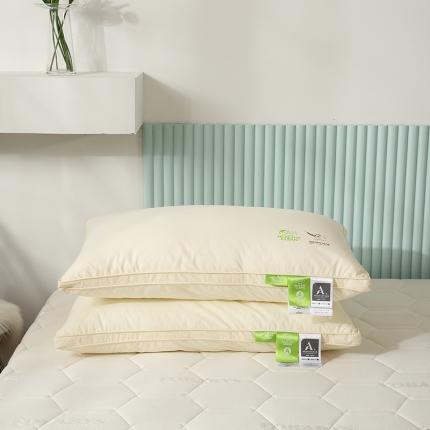 91家纺网 家纺一手货源 找家纺 （总）麦肯锡2022新款A类母婴大豆羽丝绒枕立体款