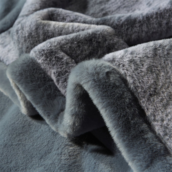 91家纺网 家纺一手货源 找家纺 凯轩毛毛毯毯子2024新款双层仿水貂皮草毛毯毯子 高级灰