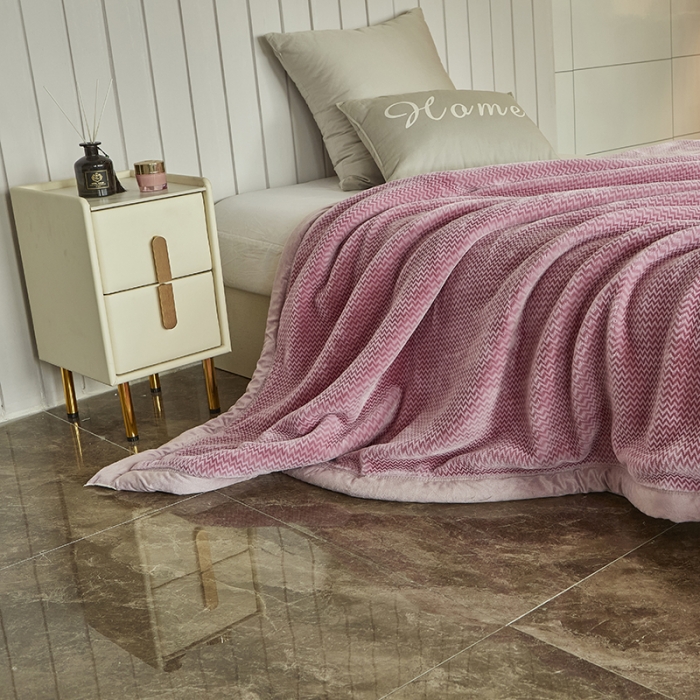 91家纺网 家纺一手货源 找家纺 凯轩毛毛毯毯子 2024新款精品韩素云毛毯毯子 浅紫